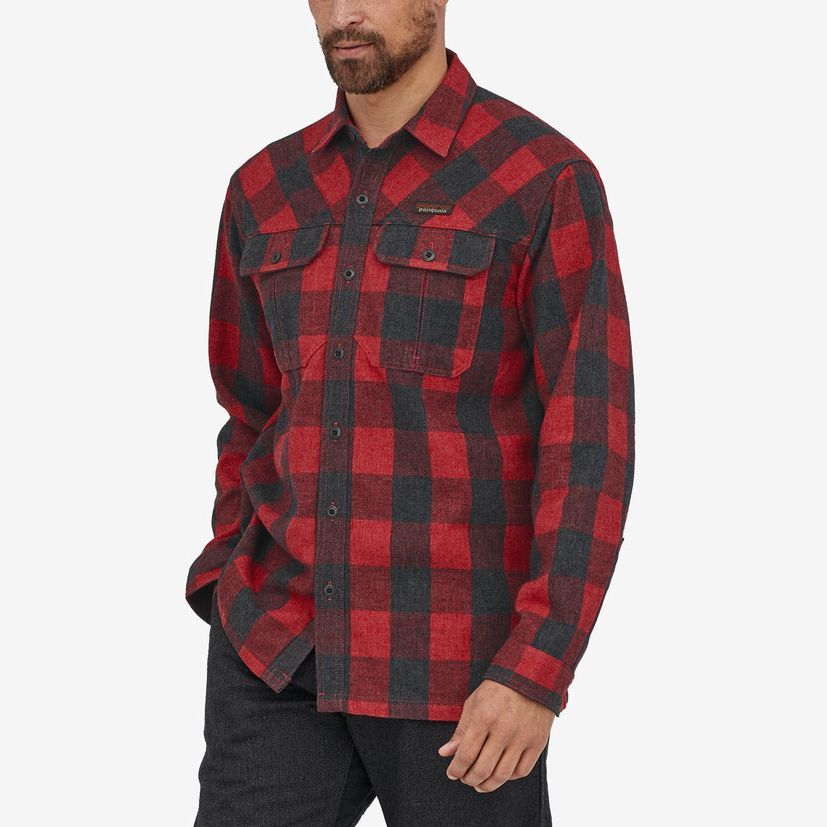 Sizing Camisa Patagonia de Manga Larga con Bolsillos Múltiples y Diseño Abotonado. 53320