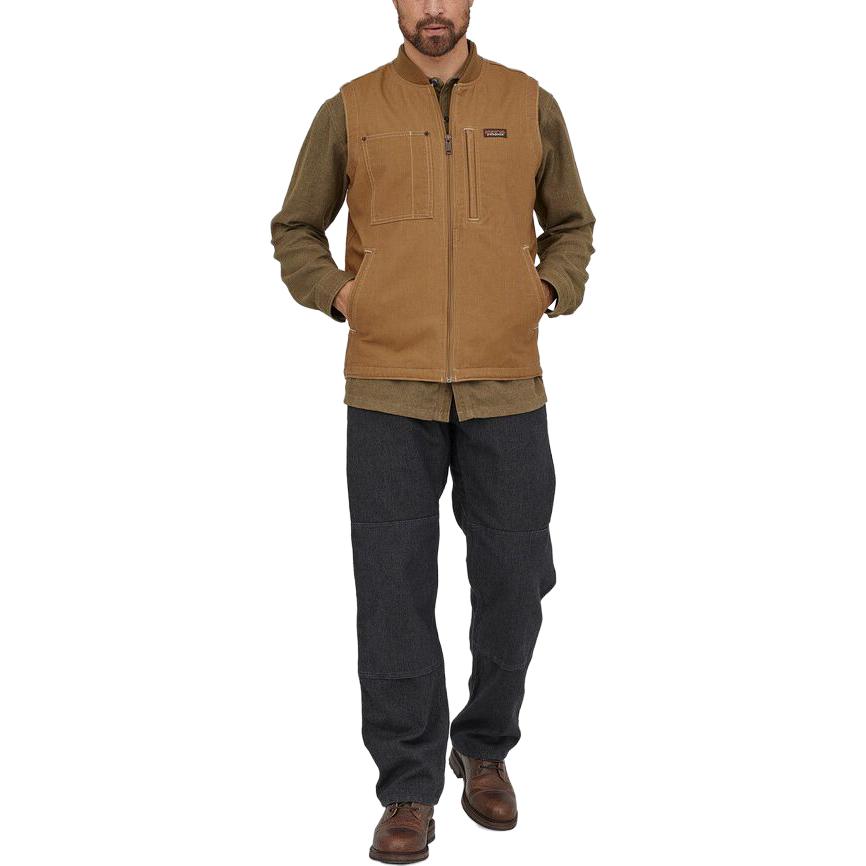 Lookbook Patagonia SS23  Solid Color Multi-Pocket Utility Vest Sleeveless. 27815