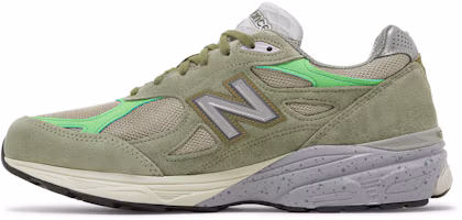 Shop Patta x New Balance 990v3 美國製造「Keep Your Family Close」M990PP3