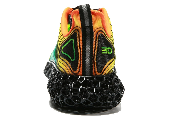 Shop 匹克低帮跑鞋 '绿色3D打印' E92147E