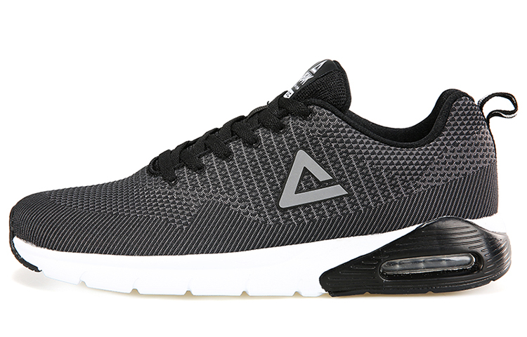 Peak Retro 'Black Low-Top Running'