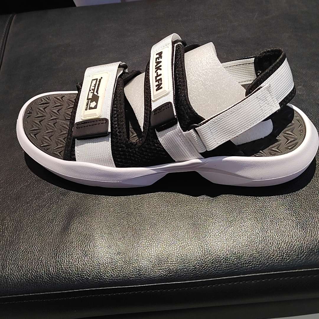 Buy Sandal Peak 'Sport' E02611L