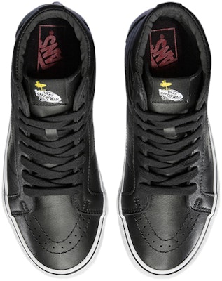 Peanuts x Vans Sk8-Hi Reissue 'Snoopy' Lelaki Wanita Kasut VN0A2XSBQX5 Lookbook Peanuts x Vans Sk8-Hi Reissue 'Snoopy' Lelaki Wanita Kasut VN0A2XSBQX5