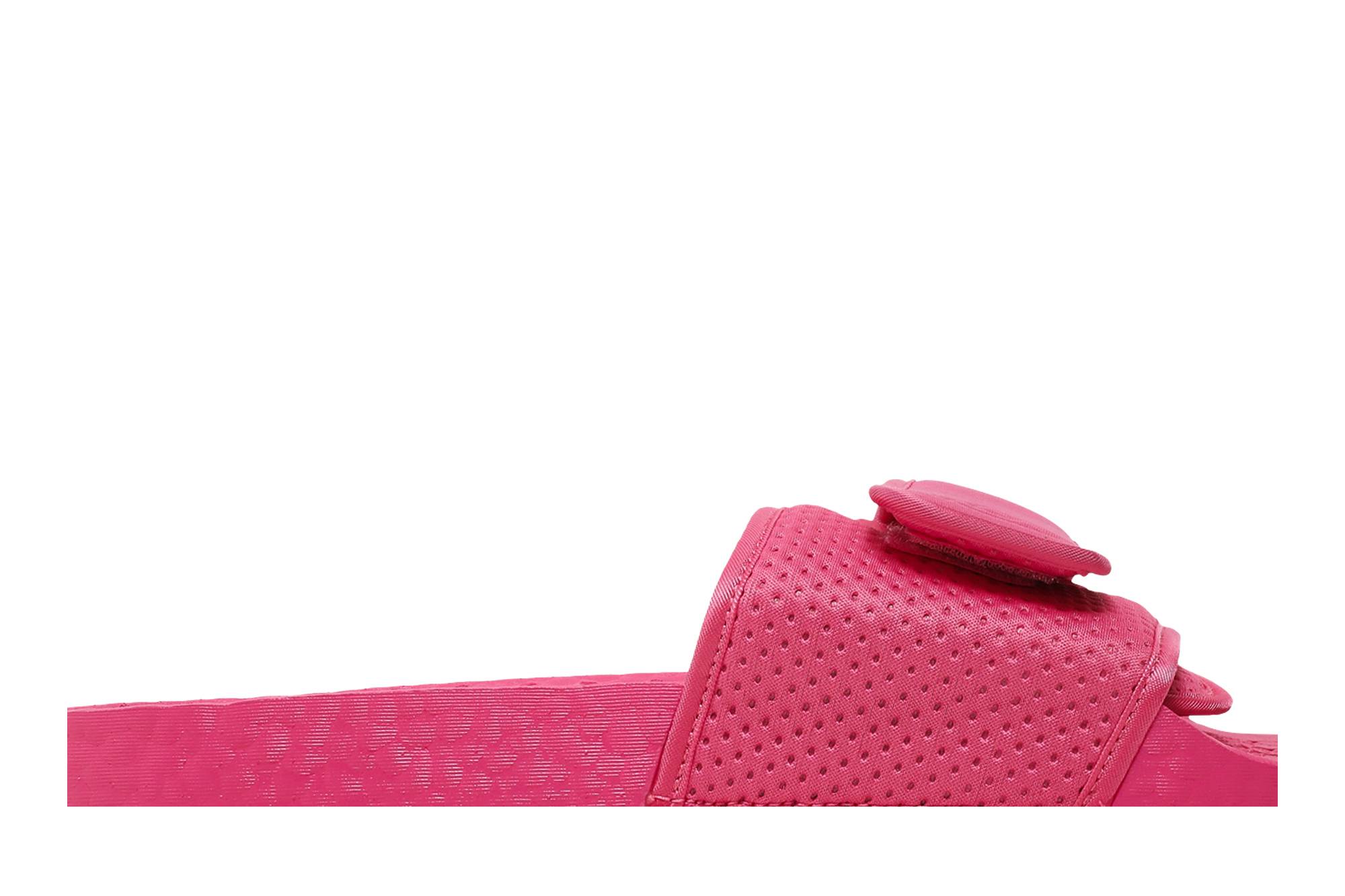 Order ファレルxアディダス ブーストスライド "セミソーラーピンク" FV7289