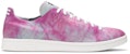 Pharrell x adidas Stan Smith Hu Holi 'Chalk Coral' dalam warna Batu Karang. DA9612