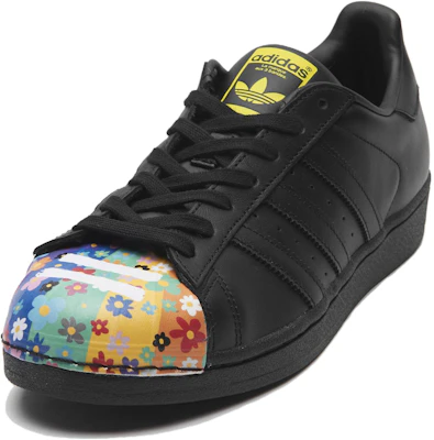 Pharrell x adidas Superstar 'Supershell' Zapatillas. S83362 Lookbook Pharrell x adidas Superstar 'Supershell' Zapatillas. S83362