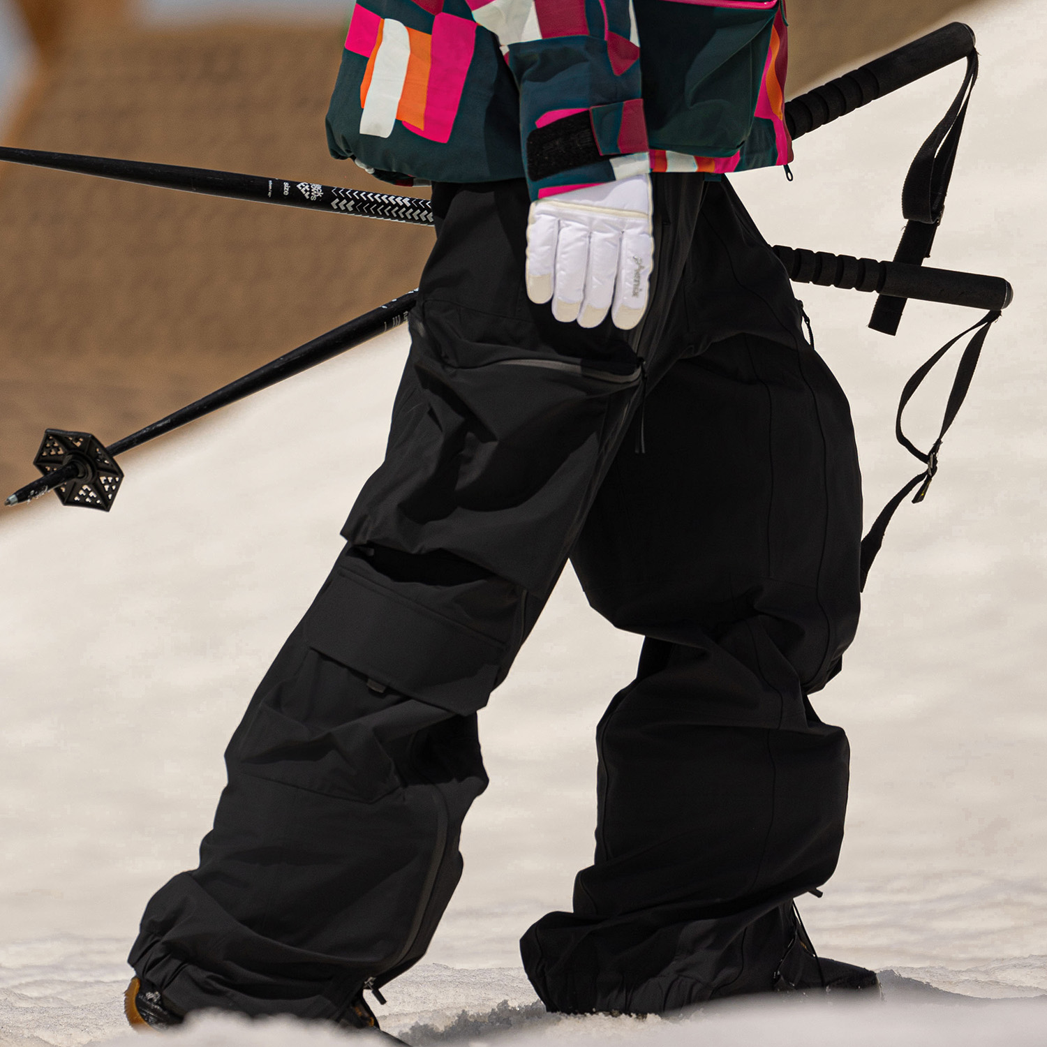 Shop Phenix MISS 系列滑雪戶外滑雪褲 男女款寬鬆版型。 PCKW2PA28