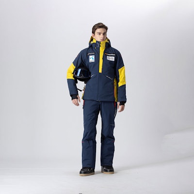 Phenix滑雪國家系列防水連帽滑雪外套附徽章。 EFA72OT00 Purchase Phenix滑雪國家系列防水連帽滑雪外套附徽章。 EFA72OT00