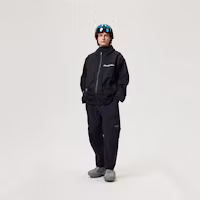 Lookbook Phenix SP27系列轻便防水连帽外套 男女款多色可选。 PCGU2WT04