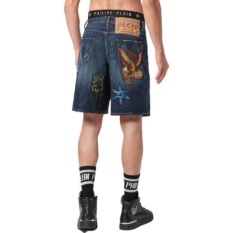 Shop PHILIPP PLEIN 藍色破壞紋身拼貼牛仔短褲 SABC-MDT2886-PDE004N
