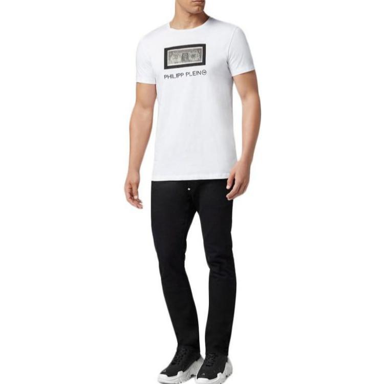 Lookbook Camiseta Philipp Plein de Manga Corta con Estampado de Logo. MTK3030-PJY002N-01