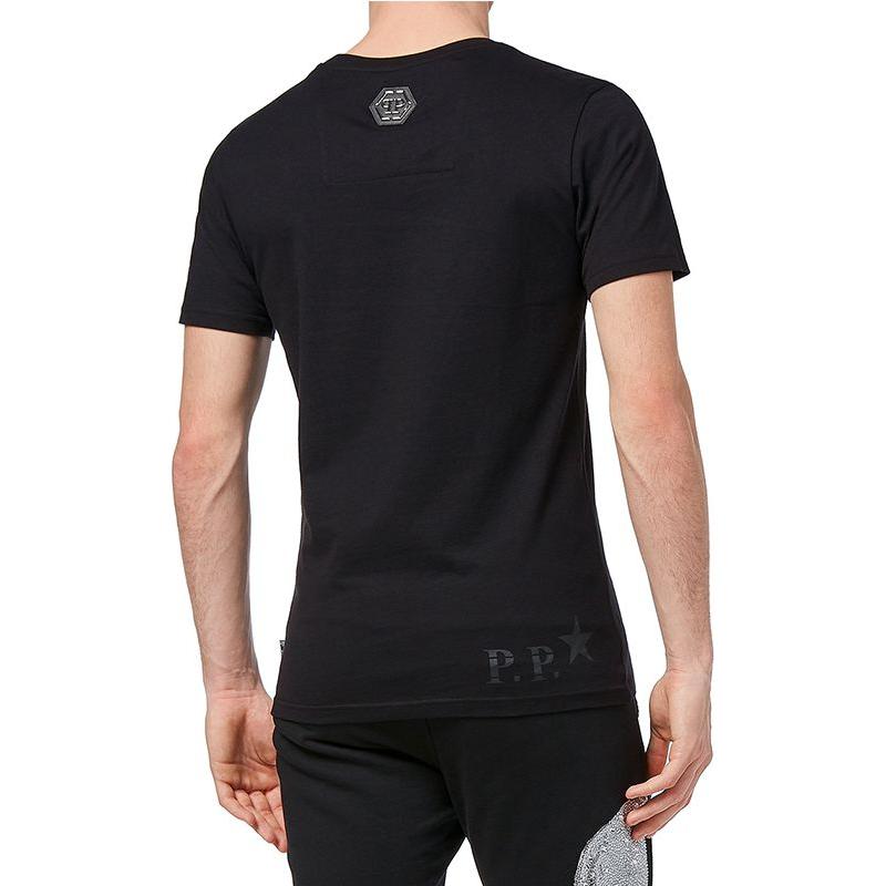 Shop PHILIPP PLEIN 骷髏印花黑色圓領T恤 P18C-MTK1912-PJY002N-0202