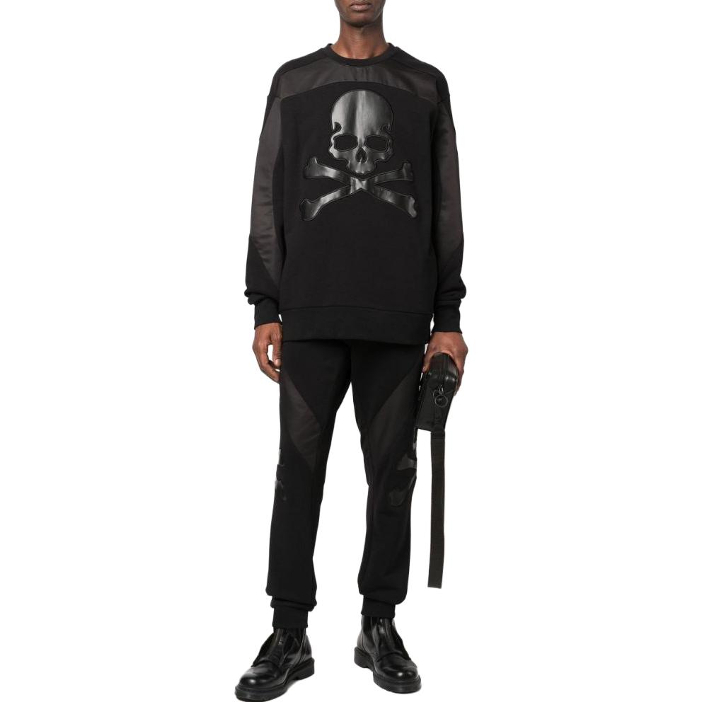 Lookbook Sudadera Negra PHILIPP PLEIN con Estampado de Calavera y Cuello Redondo FABC-MJO0882-PJO002N-02