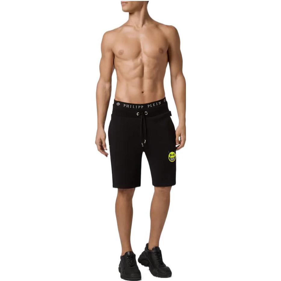 Lookbook PHILIPP PLEIN SS23 Celana Pendek High-Waist Hitam Kasual Logo Metal. P20C-MJT1622-PJO002N-02