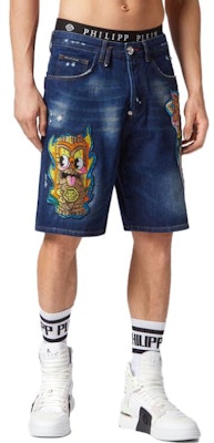 PHILIPP PLEIN SS23 Celana Pendek Denim Kasual Biru Patch Kartun. SACC-MDT3418-PDE004N-09GD Lookbook PHILIPP PLEIN SS23 Celana Pendek Denim Kasual Biru Patch Kartun. SACC-MDT3418-PDE004N-09GD