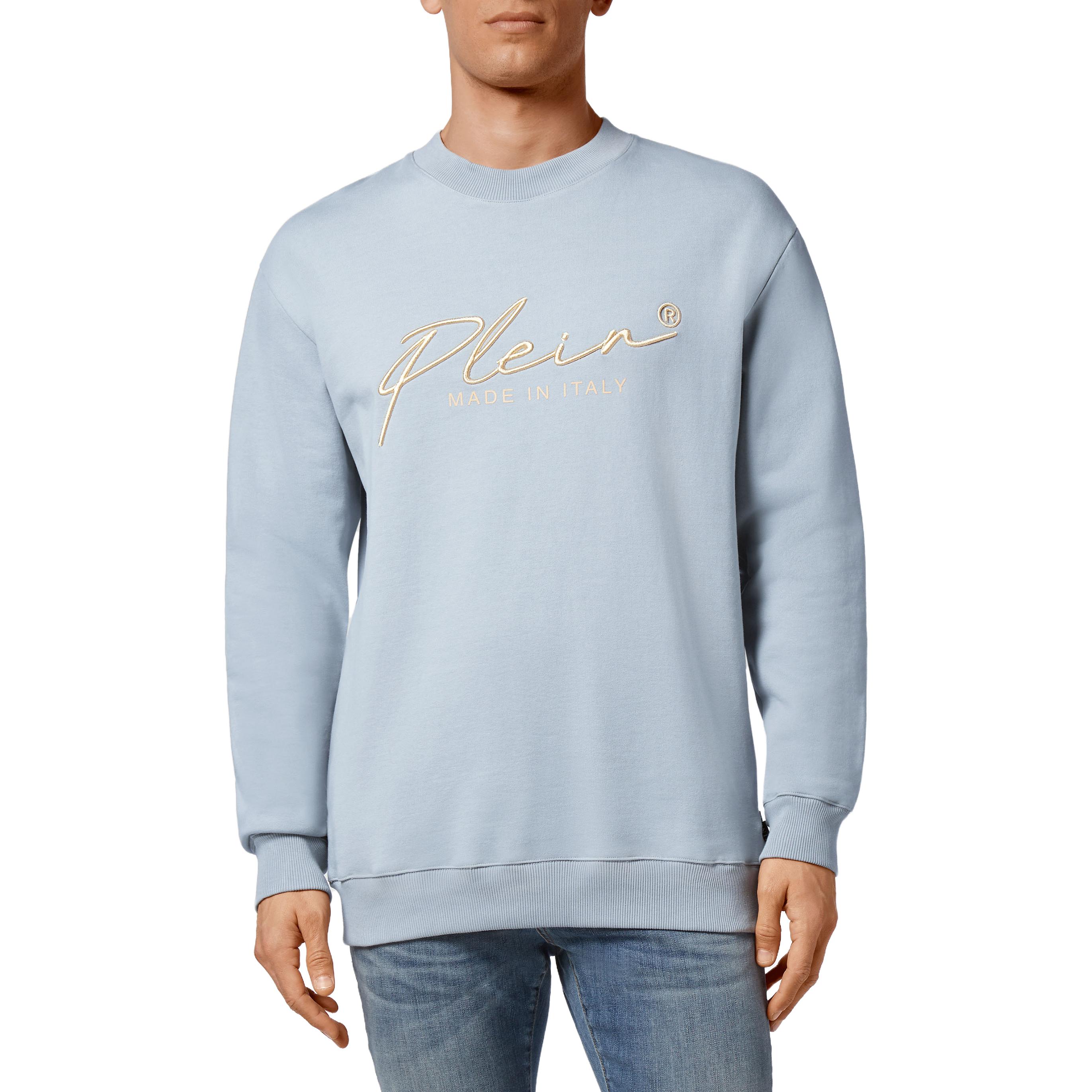Lookbook Sudadera Philipp Plein SS23 Azul Claro con Estampado de Letras. FAAC-MJO0776-PJO002N-07