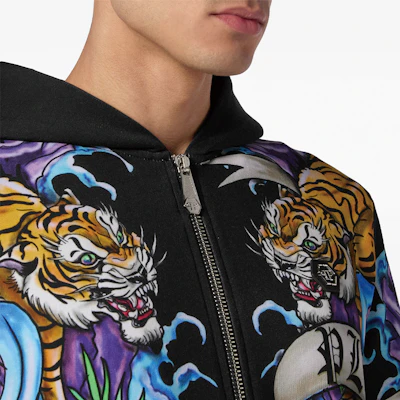 菲利普普莱因 SS24 黑色徽标纹身印花拉链连帽衫 FADC-MJB3272-PJO002N-Black FADC-MJB3272-PJO002N-BLACK Details for 菲利普普莱因 SS24 黑色徽标纹身印花拉链连帽衫 FADC-MJB3272-PJO002N-Black FADC-MJB3272-PJO002N-BLACK