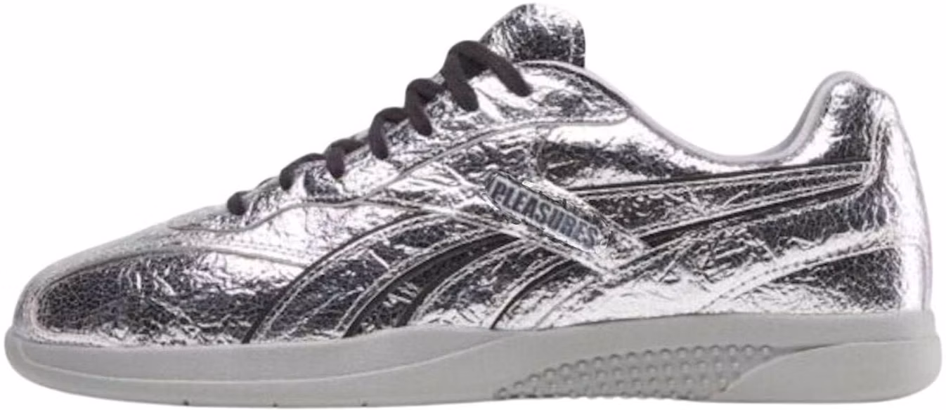 pleasures-x-reebok-hammer-street-silver-grey-100238498