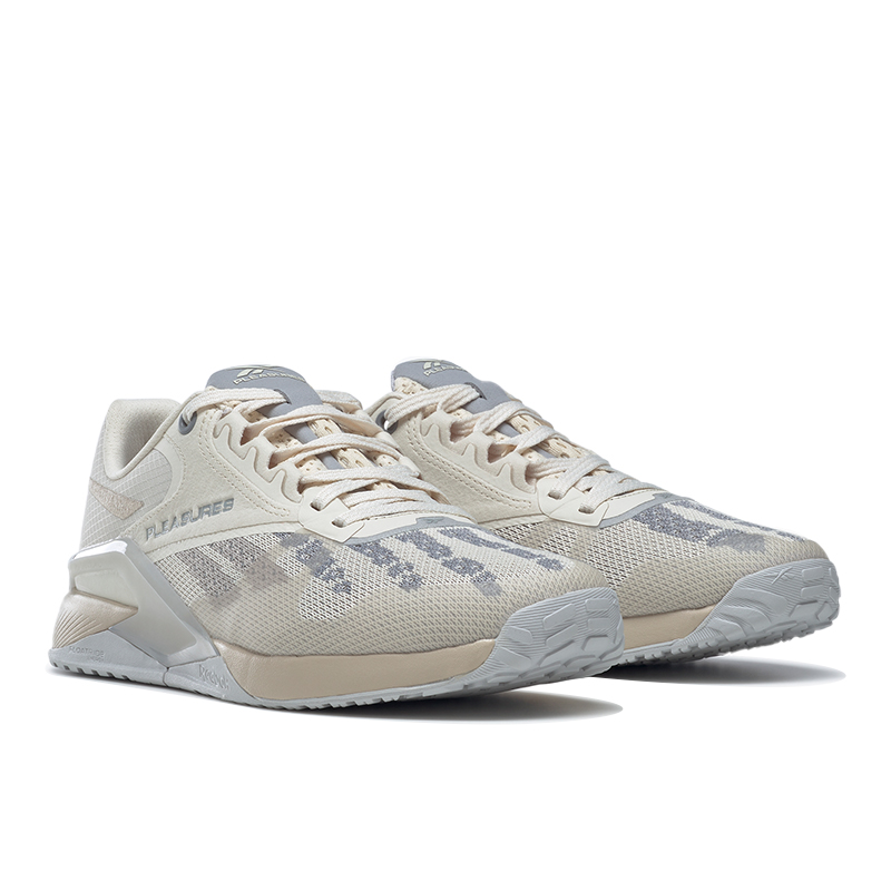 Shop Pleasures x Reebok Nano 6000 'Sandtrap' Zapatillas HQ2035