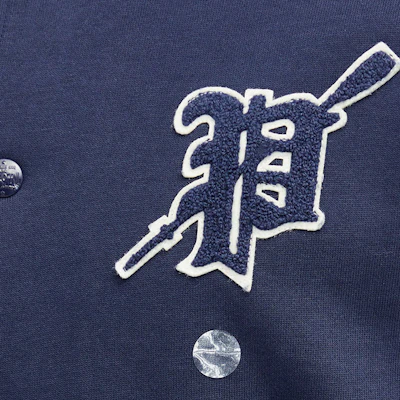 拉夫劳伦蓝条纹单排扣休闲夹克。 710917913-002 Sizing 拉夫劳伦蓝条纹单排扣休闲夹克。 710917913-002