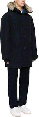 Polo Ralph Lauren 海军蓝连帽长袖羽绒夹克带标志. 710756916-006 Purchase Polo Ralph Lauren 海军蓝连帽长袖羽绒夹克带标志. 710756916-006