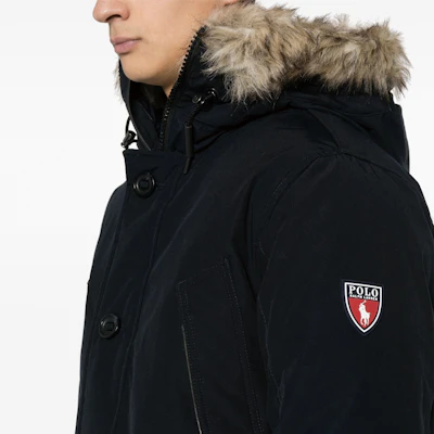 Polo Ralph Lauren 海军蓝连帽长袖羽绒夹克带标志. 710756916-006 Details for Polo Ralph Lauren 海军蓝连帽长袖羽绒夹克带标志. 710756916-006