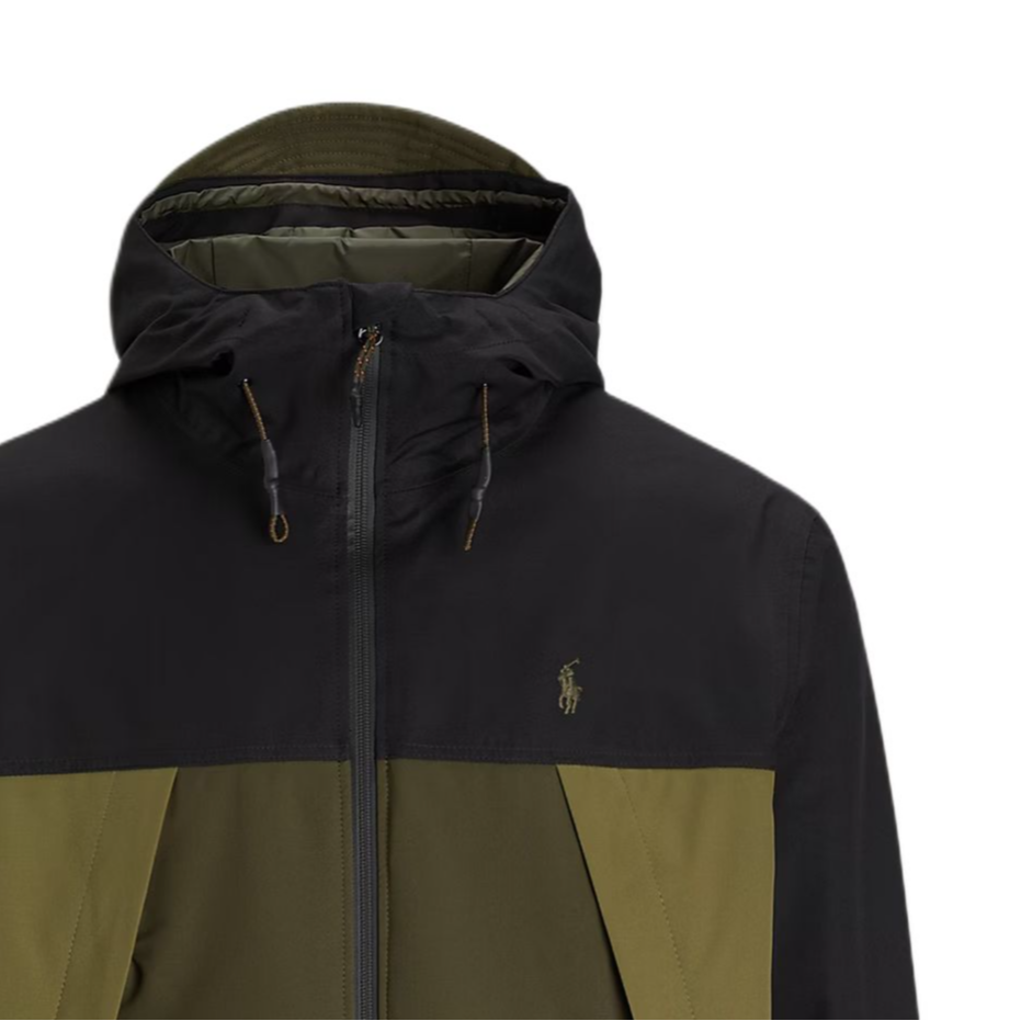 Lookbook Polo Ralph Lauren Jaket Warna Warni Tahan Air Logo Bordir Hijau Zaitun Pria 100036619-OLIVE-GREEN