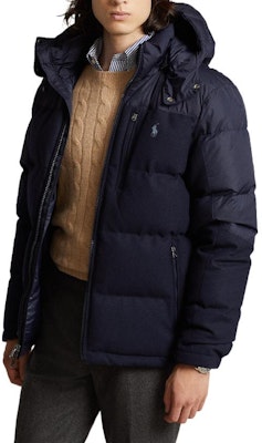 Polo Ralph Lauren FW22 Chaqueta Acolchada Azul con Cuello Alto y Cierre Frontal. MNPOOTW16020961 Lookbook Polo Ralph Lauren FW22 Chaqueta Acolchada Azul con Cuello Alto y Cierre Frontal. MNPOOTW16020961