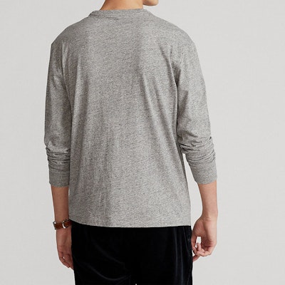 Polo Ralph Lauren FW23 灰色長袖圓領T恤刺繡小馬標誌上衣。 710938691-001 Shop Polo Ralph Lauren FW23 灰色長袖圓領T恤刺繡小馬標誌上衣。 710938691-001