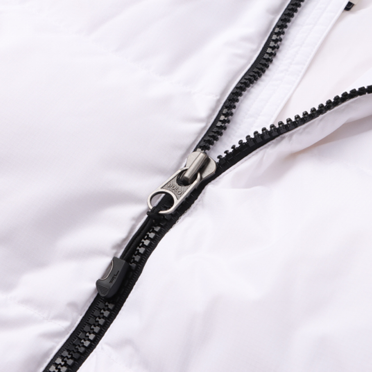 Purchase Polo Ralph Lauren FW24  White Down Jacket with Detachable Hood & Pony Logo. 710889959-006