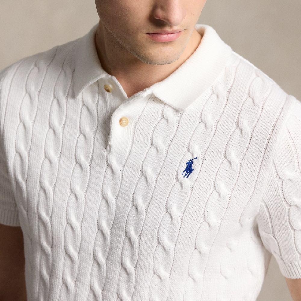 Lookbook Polo Ralph Lauren FW24 Logo Bersulam Baju Polo Lengan Pendek Putih. MNPOSWE1N820028-100