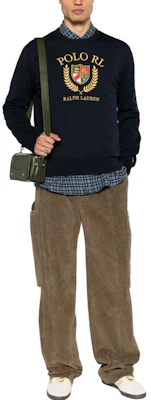 Polo Ralph Lauren 男士海军蓝刺绣标志针织套头毛衣. 710919772-001 Lookbook Polo Ralph Lauren 男士海军蓝刺绣标志针织套头毛衣. 710919772-001