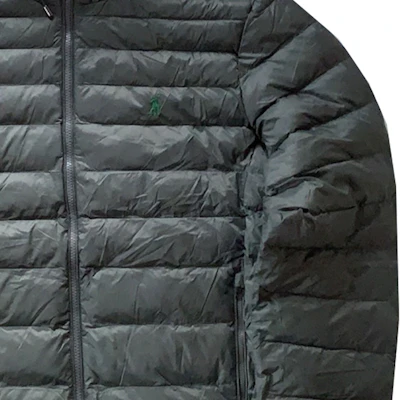 Polo Ralph Lauren 男士灰色绗缝刺绣标志连帽外套。 710829156-006 Purchase Polo Ralph Lauren 男士灰色绗缝刺绣标志连帽外套。 710829156-006