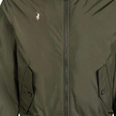 Polo Ralph Lauren Jaket Lengan Panjang Logo Bordir Resleting Hijau Pria. 710938512-004 Details for Polo Ralph Lauren Jaket Lengan Panjang Logo Bordir Resleting Hijau Pria. 710938512-004