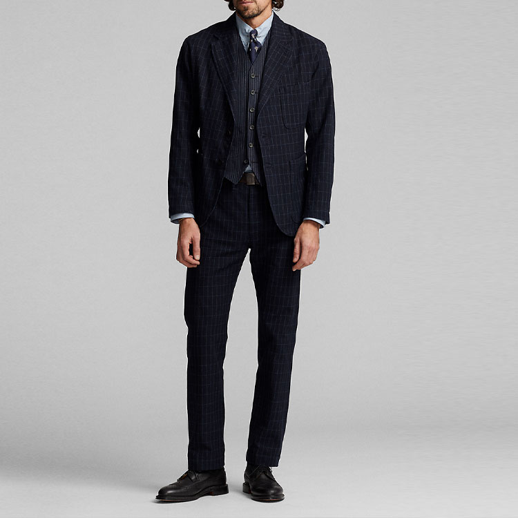 Lookbook Polo Ralph Lauren SS23 海軍藍單排扣西裝外套搭配格紋細節. MNRROTW12820089-410