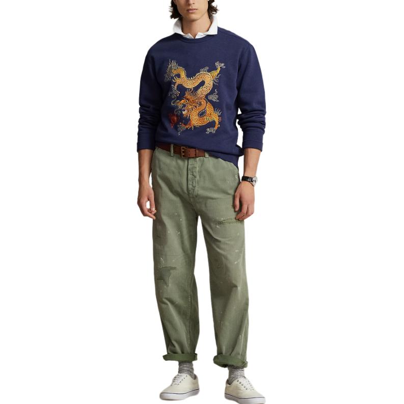 Lookbook Polo Ralph Lauren SS24 Sweater Patch Naga Pria Warna Biru Tua. MNPOKNI16823392-400