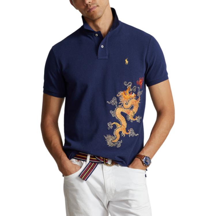Lookbook Polo Ralph Lauren SS24 龍刺繡修身版型深藍色男士Polo衫 MNPOKNI1N822584-400