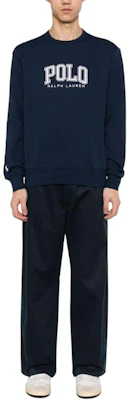 Polo Ralph Lauren SS24 Navy Blue Logo Crewneck Lengan Panjang Lelaki. 710934715-002 Lookbook Polo Ralph Lauren SS24 Navy Blue Logo Crewneck Lengan Panjang Lelaki. 710934715-002