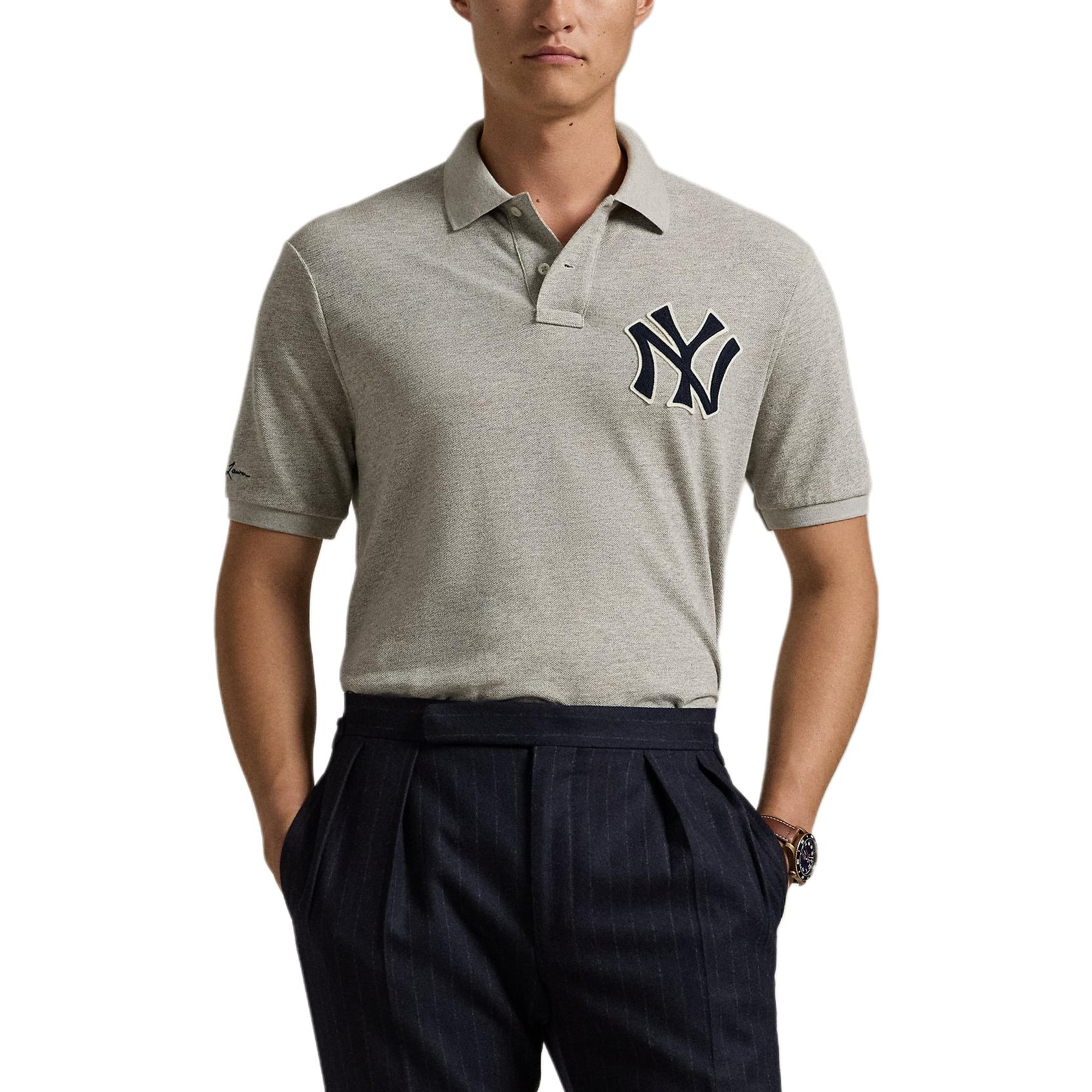 Polo Ralph Lauren MLB Yankees Logo Print Straight-Fit Polo Shirt Grey Men. MNPOKNI1N823071 圖 4