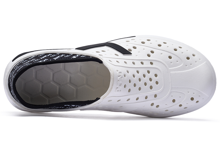 Lookbook 포니 이지스포츠 컴포트 바운스 샌들 (블랙) 242U1SA02BK