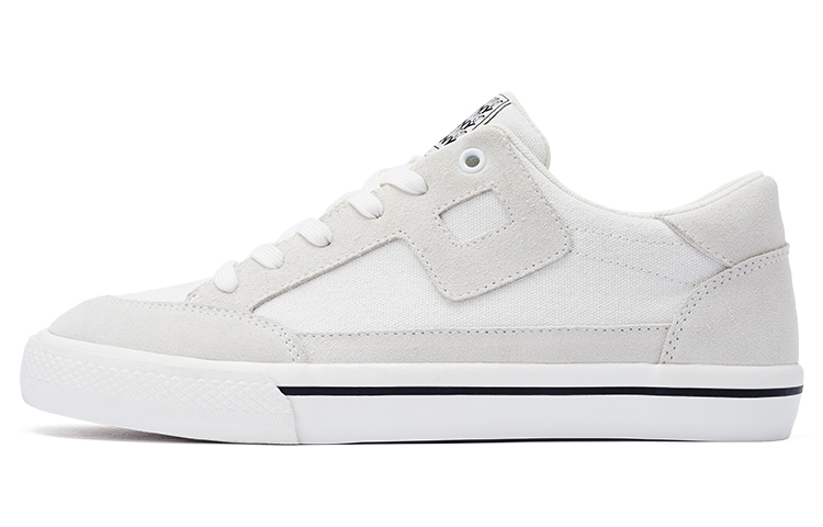 Buy ポニー ローカット "ホワイト" (PONII Rōkatto "Howaito") 232U1PO11RW