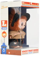 Lookbook Pop Mart Labubu 怪獸搞怪市集系列乙烯絨吊卡