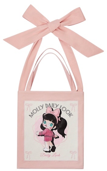 pop-mart-molly-daily-look-series-shoulder-bag