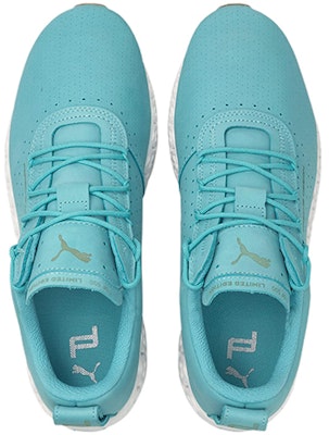 Porsche Design x Puma XETIC N 'Porcelain' dalam warna Porcelain. 307055-02 Lookbook Porsche Design x Puma XETIC N 'Porcelain' dalam warna Porcelain. 307055-02