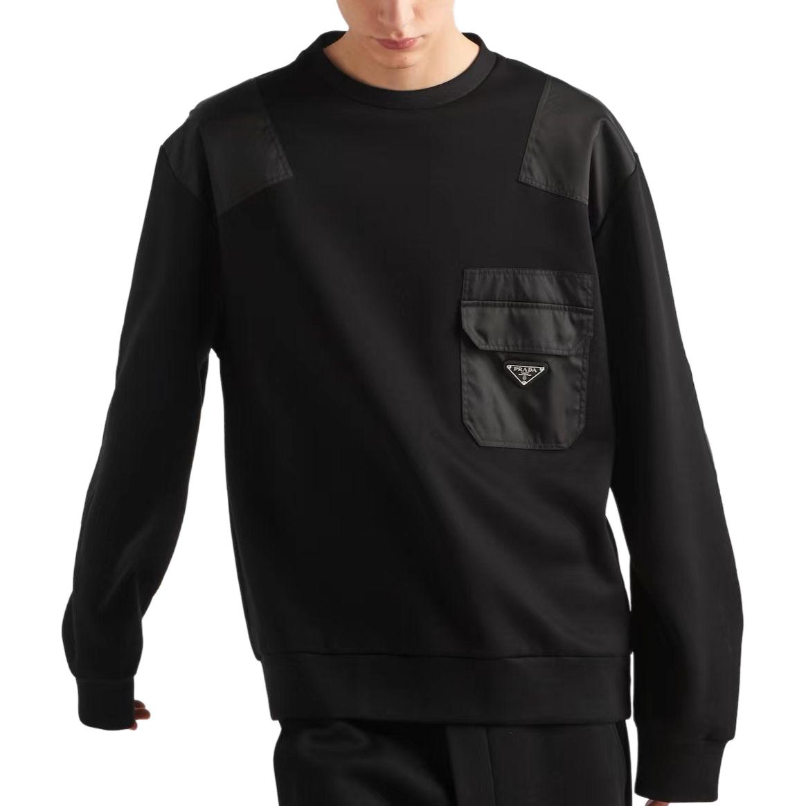 Purchase PRADA Baju Sweater Leher Bulat Hitam dengan Reka Bentuk Tampalan Warna. UJL35B-11JE-F0806-S-OOO