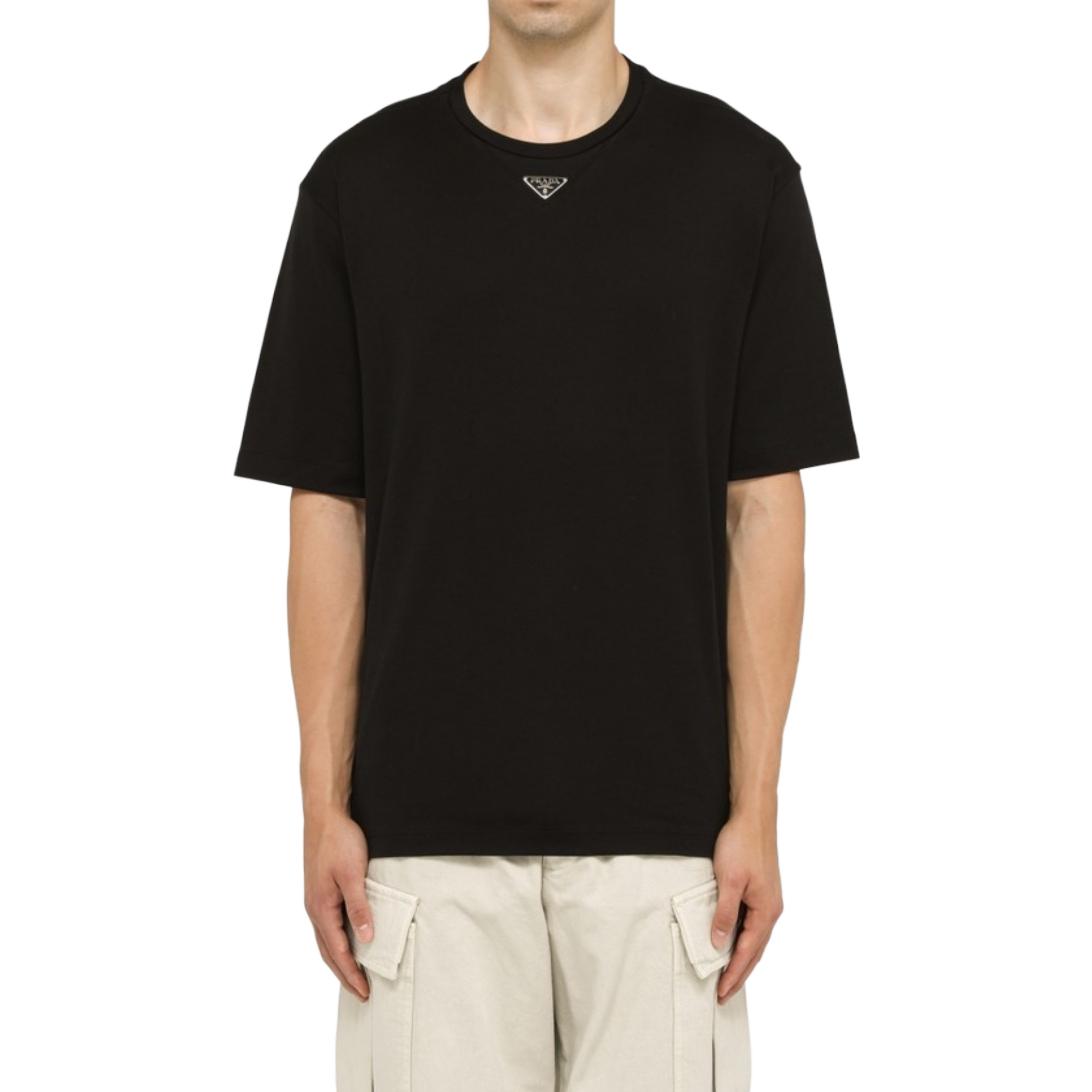 Lookbook PRADA  Black Logo Crewneck Relaxed Fit T-Shirt. UJN86-1240-F0002