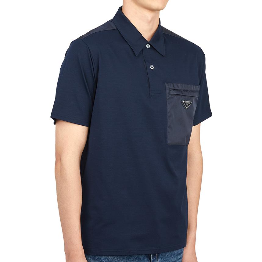 Purchase Camiseta Negra de Manga Corta PRADA con Logo y Botones. UJN703-1YED-F044V