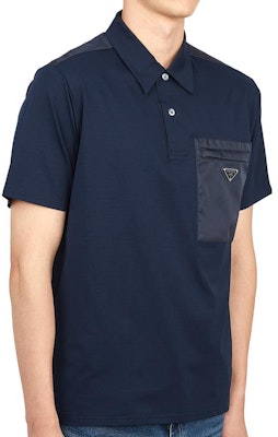 Camiseta Negra de Manga Corta PRADA con Logo y Botones. UJN703-1YED-F044V Purchase Camiseta Negra de Manga Corta PRADA con Logo y Botones. UJN703-1YED-F044V