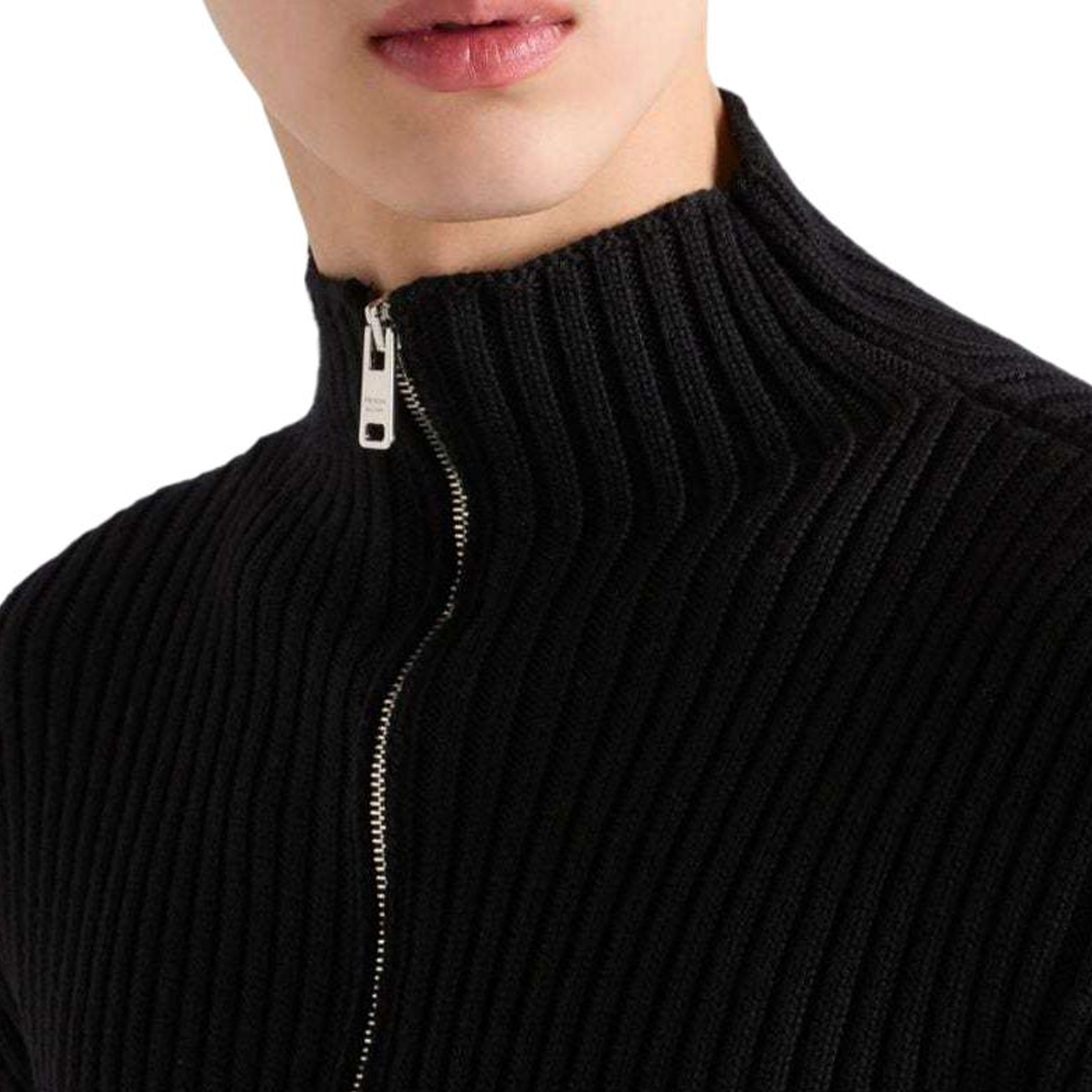 Purchase PRADA  Sweater Hitam Slim-Fit Knit dengan Logo Patch. UMG355-15O6-F0002-S-OOO