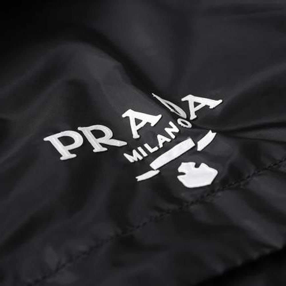 Sizing PRADA  Black Solid Logo Print Hooded Jacket SGC052-107L-F0002-S-221